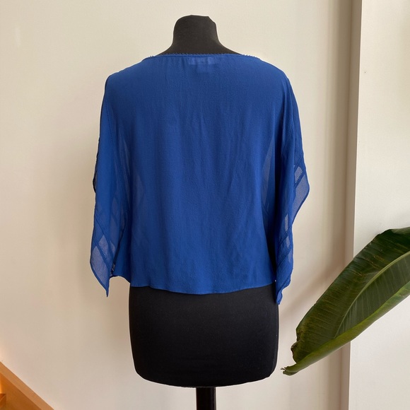 Silk Vintage-style Flutter Sleeve Blue Top Sz S - Picture 2 of 5